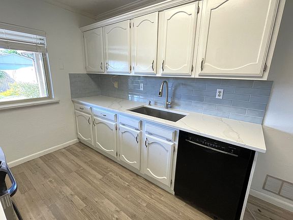 5th image of 5517 Sagers Blvd