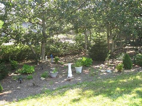 Gorgeous gardens throughout!