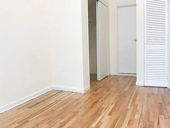 4th image of 48 W 82nd St APT 3