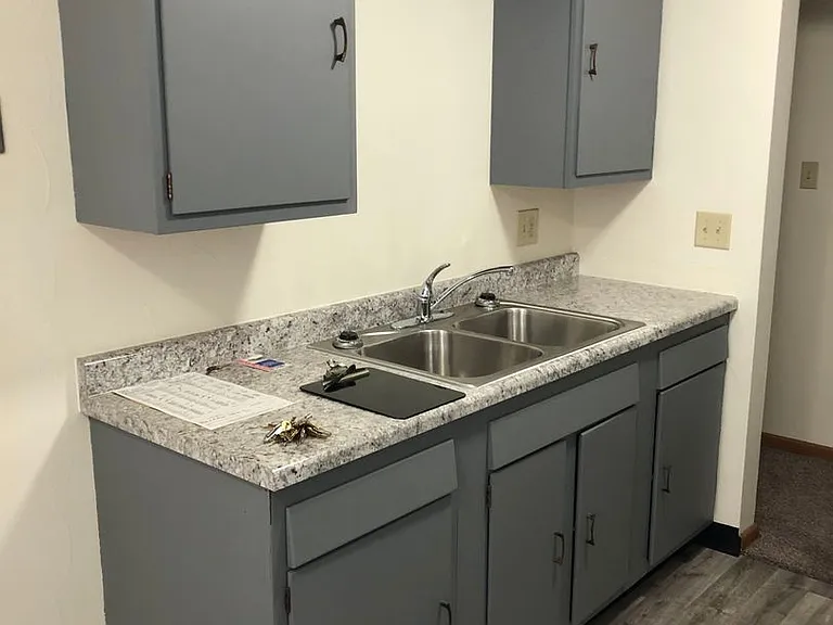 1287 Shawano Avenue Apartments — Photo 1