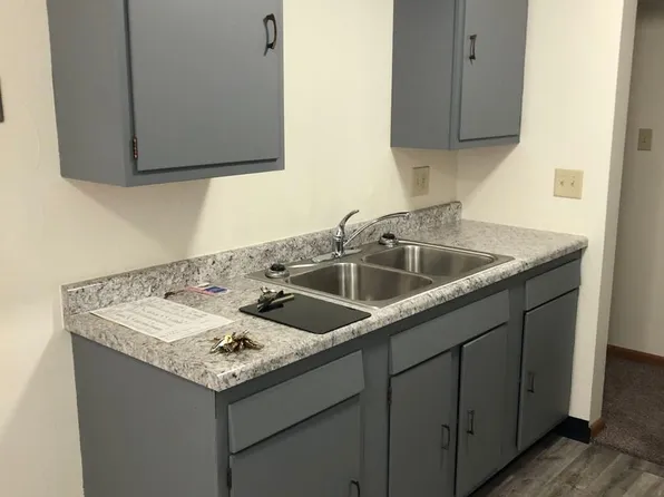 1287 Shawano Avenue Apartments, 1287 Shawano Ave #3, Green Bay, WI 54303