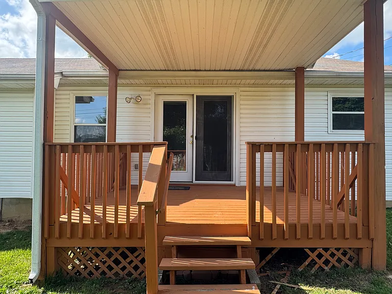 305 Routt Dr — Photo 18