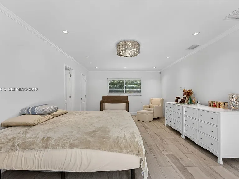 2701 NW 107th Ave — Photo 16