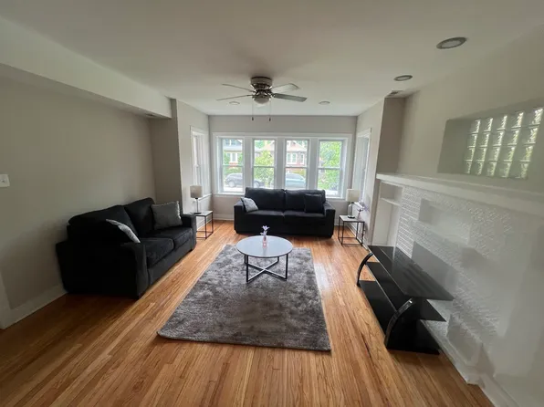 1444 Maple Ave #1A, Berwyn, IL 60402