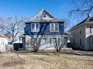 317 7th St, West Des Moines, IA 50265