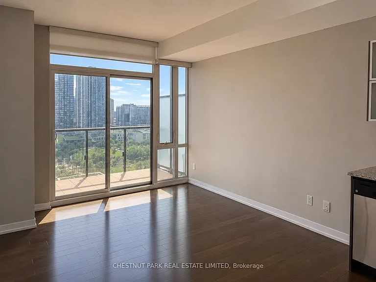 170 Fort York Blvd #1406 — Photo 2