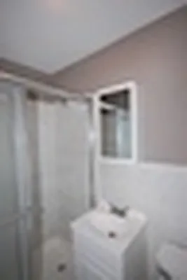 Rented by Green Line Realty | media 34