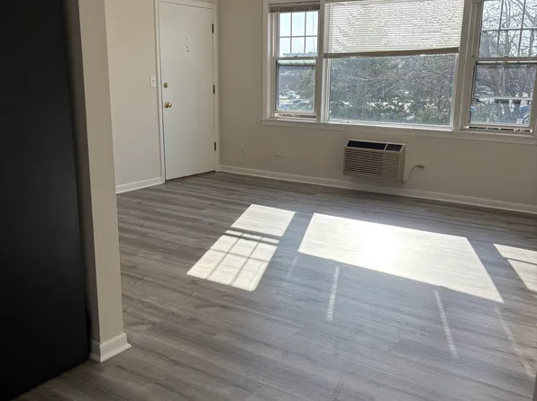 162 E Elmhurst Ave #2C, Elmhurst, IL 60126