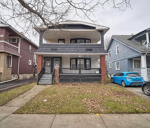 3652 E 151st St Photo 1