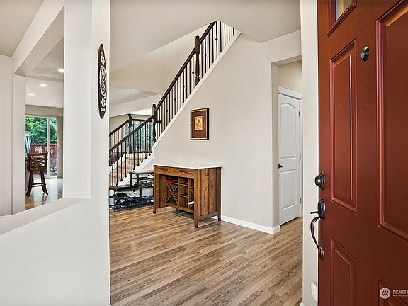 3rd image of 16009 81st Avenue E