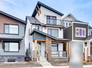 28 N Bluerock Ter SW, Calgary, AB T2Y 0V8
