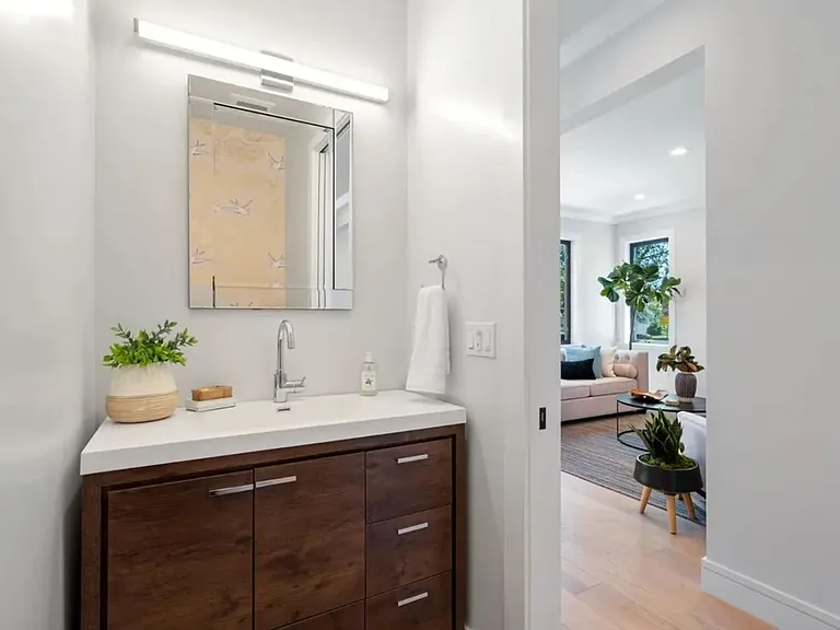 358 Iris St — Photo 15