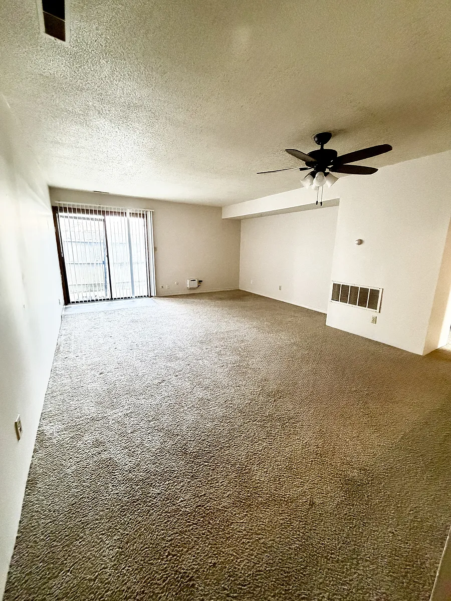 Building Photo - 713 S Randolph St #37