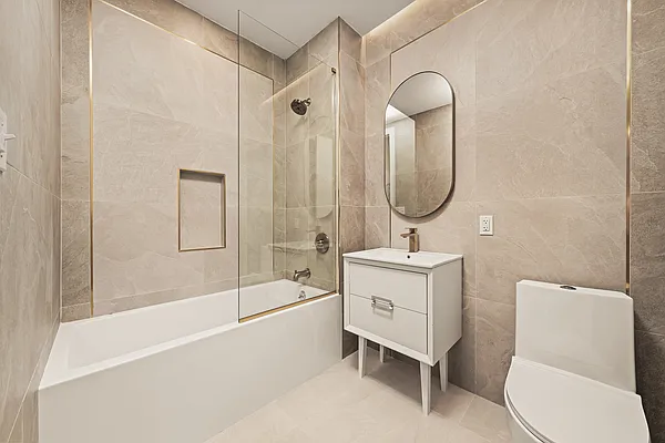 Bathroom, photo 2