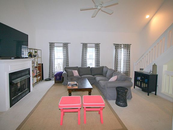 5th image of 1169 Freesia Ct