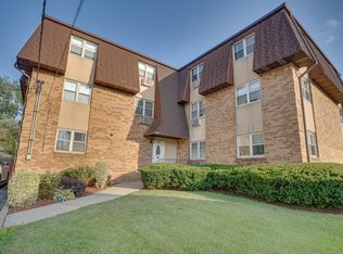 1138 Farm Rd #D, Secaucus, NJ 07094