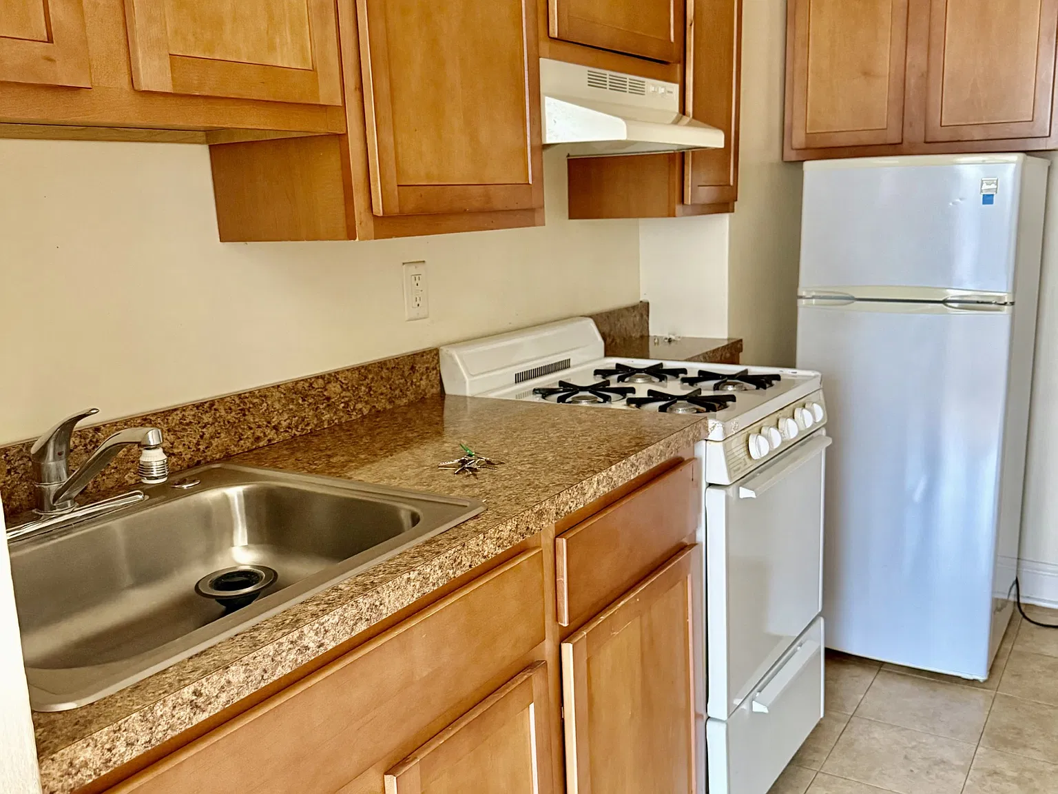 1 bed, 650 sqft, $1,650 — Photo 4