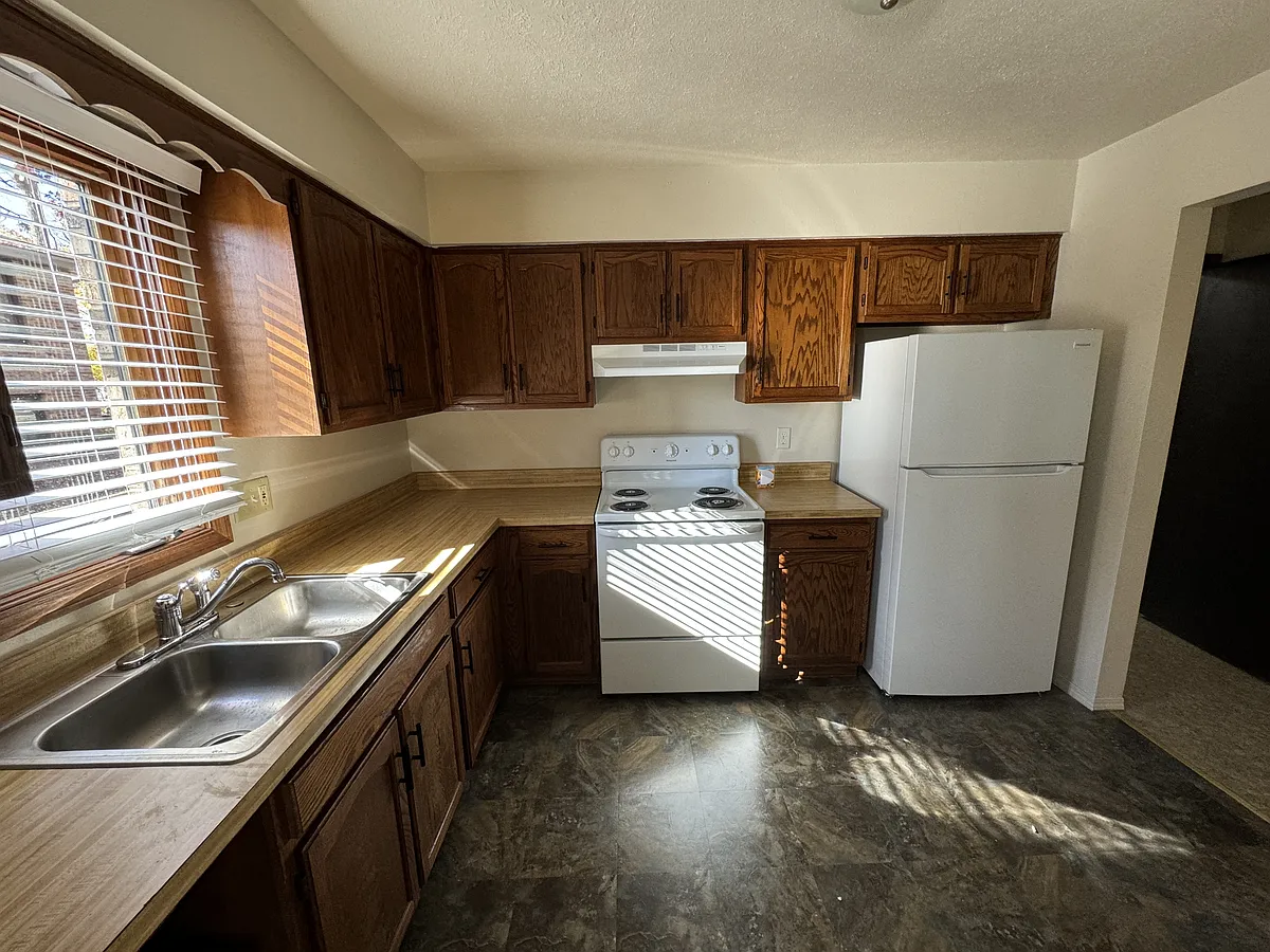 Building Photo - 4728 Trevor Cir #4