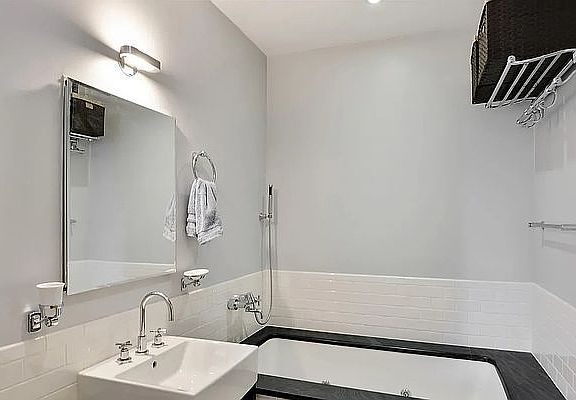 5th image of 110 Livingston St APT 10M
