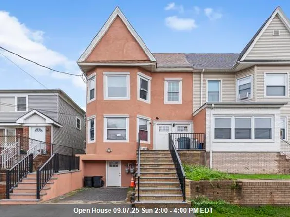 99 West 50th Street image 1 of 44