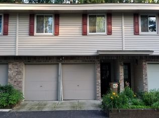 41 Garden Dr, Burnsville, MN 55337