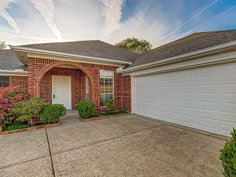125 Barbetta Ct — Photo 6