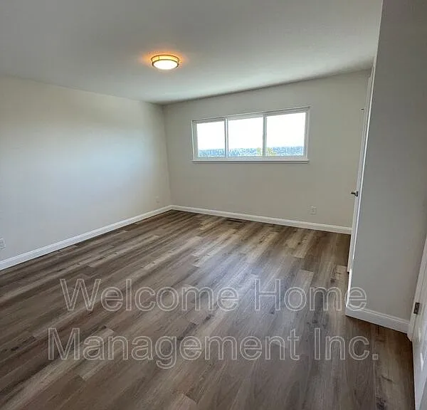 16233 San Remo Dr — Photo 39