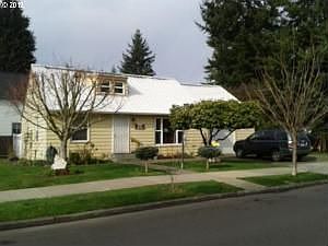 1st image of 575 SE 7th Ave