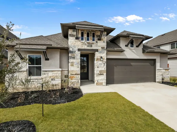 133 Heidi Hill, Castroville, TX 78009