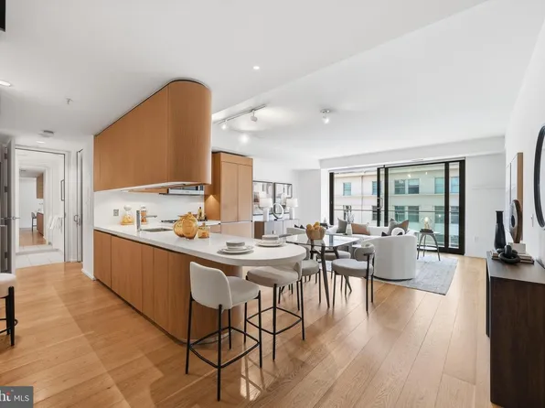 925 H St NW APT 904, Washington, DC 20001