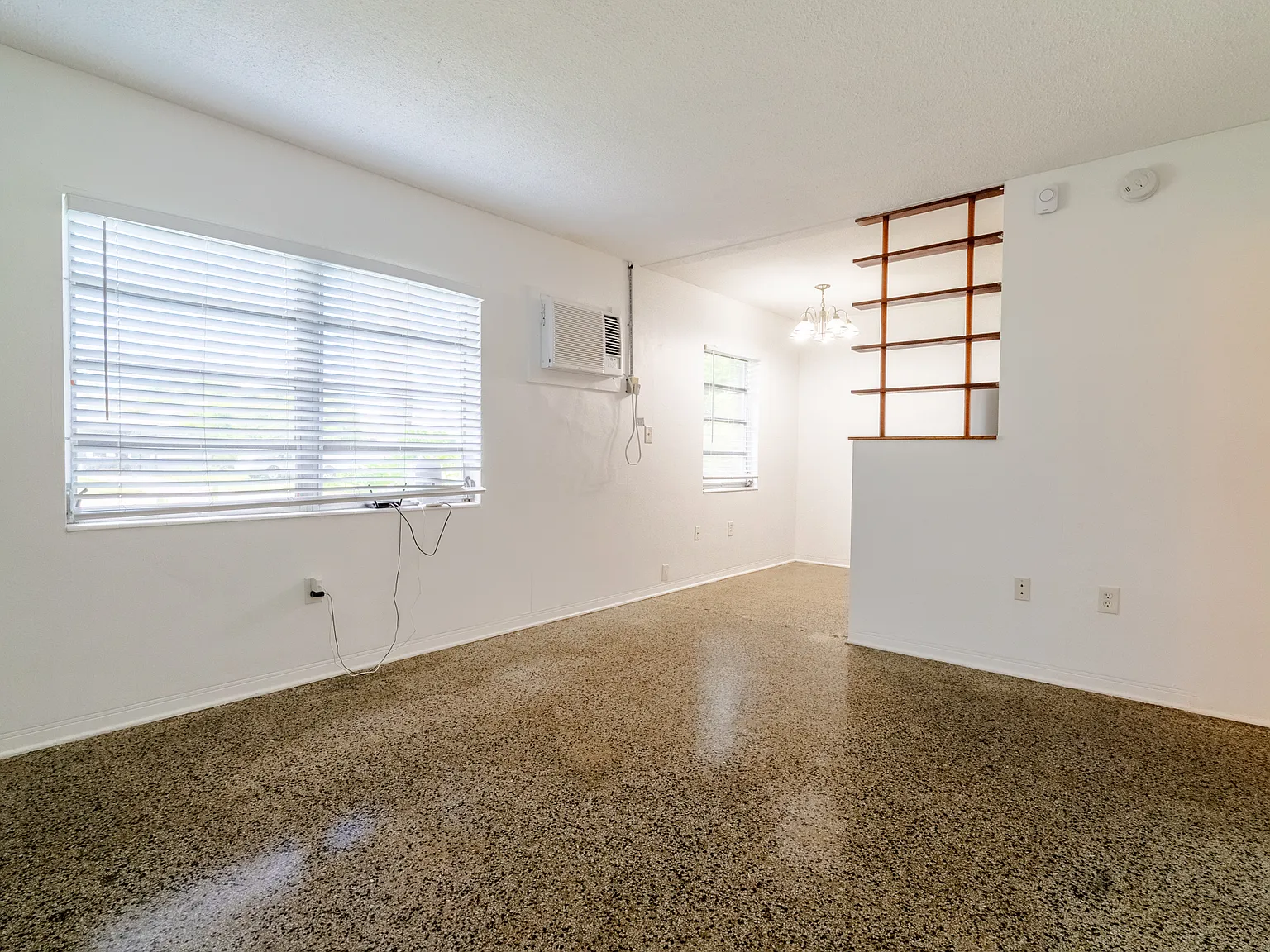 3 bed, 542 sqft, $1,600 — Photo 4