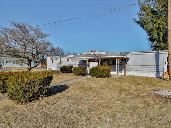 6032 Diana St, Nazareth, PA 18064