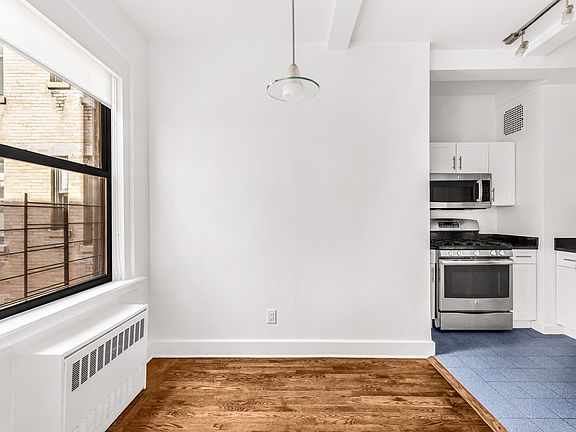 5th image of 12 E 86th St APT 503
