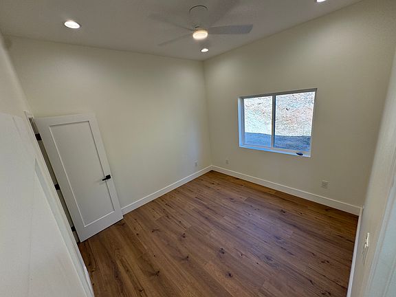 4th image of 4637 Lyons Dr