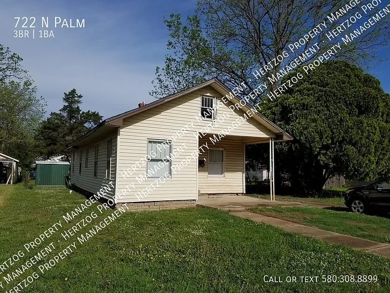 722 N Palm St — Photo 1
