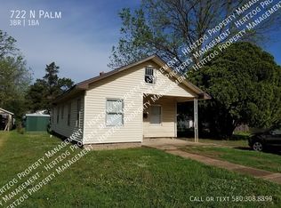 722 N Palm St, Ponca City, OK 74601