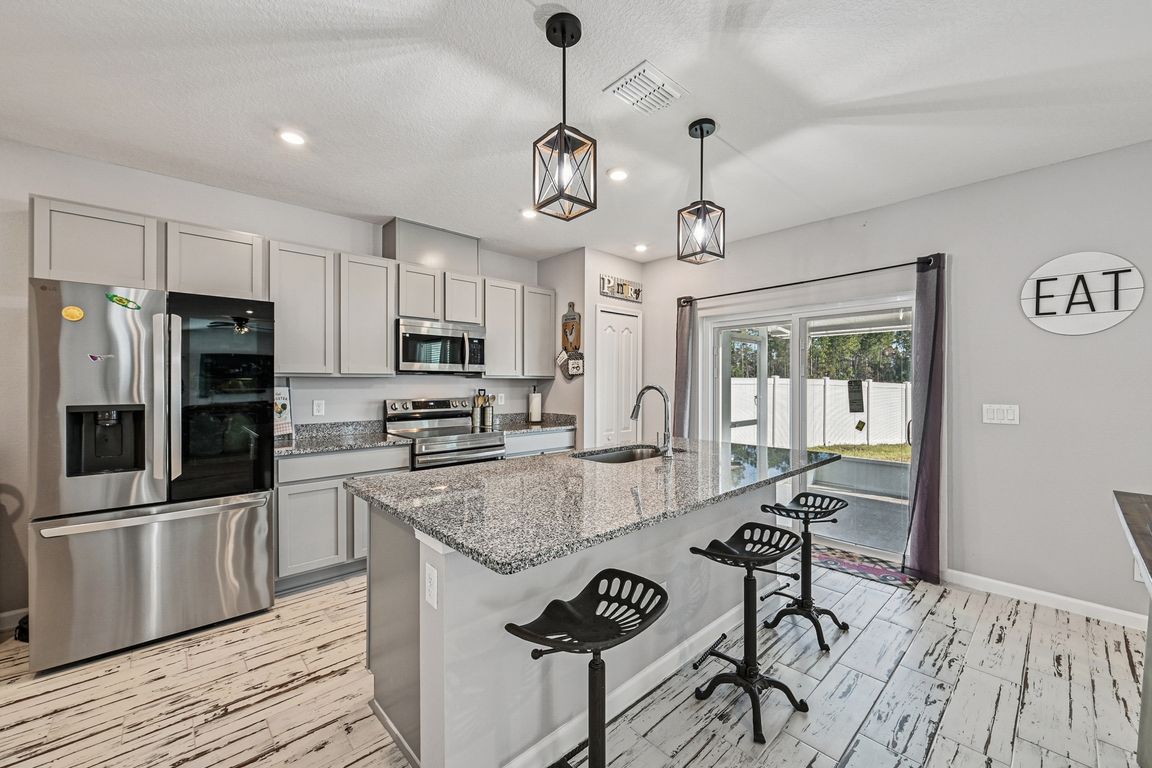 next background image