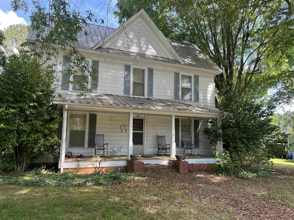418 W 5th St, Siler City, NC 27344