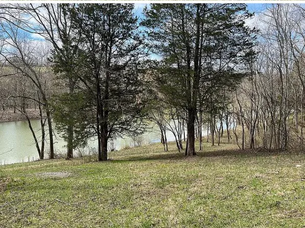 108 Buckeye Hills Rd, Falmouth, KY 41040