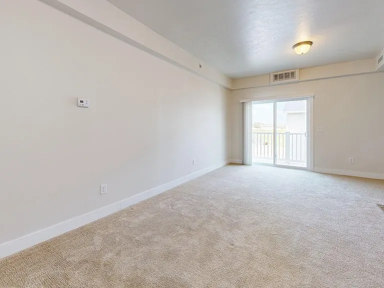 Auburn Ridge Apartments — Photo 56