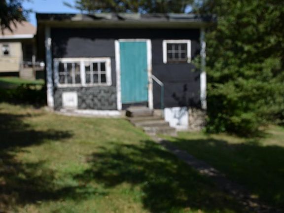5th image of 11 Farley Ave