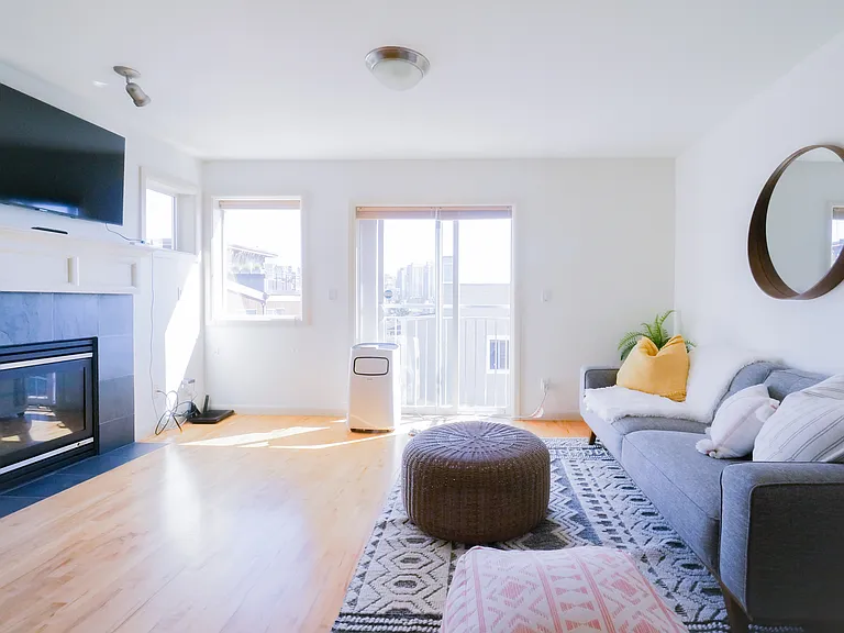 1018 Taylor Ave N #C — Photo 27