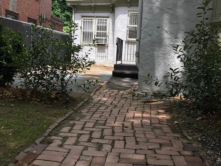 4101 Chester Ave #3 — Photo 69