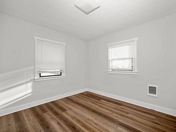4th image of 214 E Euclid Ave