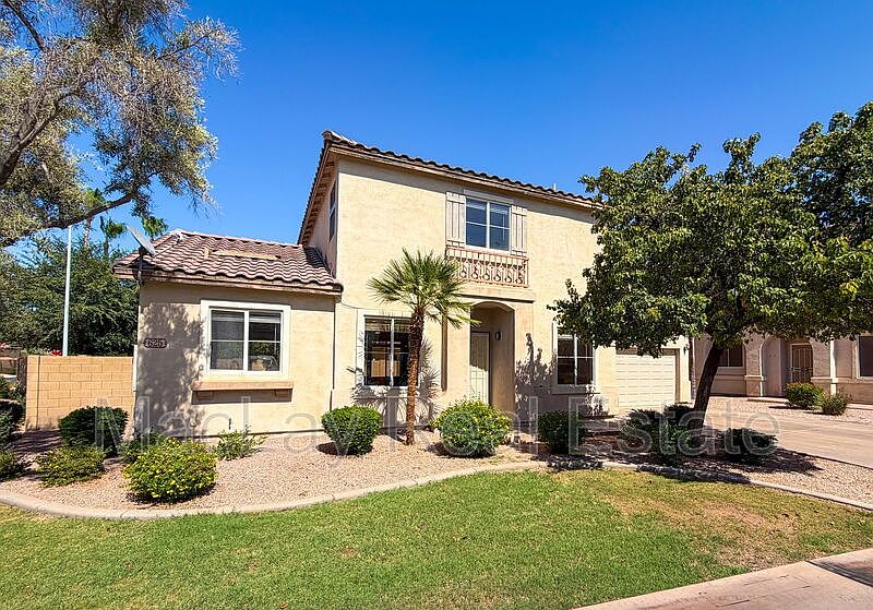 1st image of 625 E Colt Ct