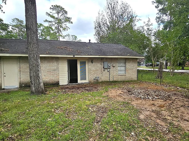 3303 Roaming Woods Ln — Photo 17