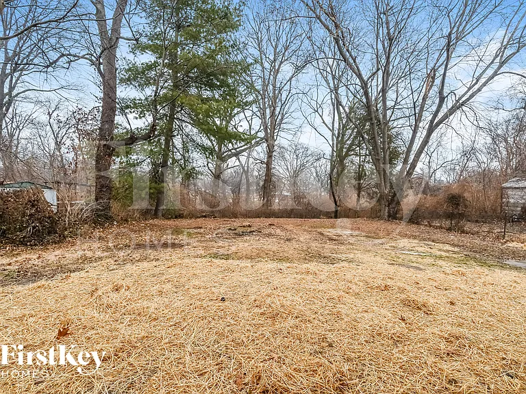 9846 Rivermont Dr — Photo 18