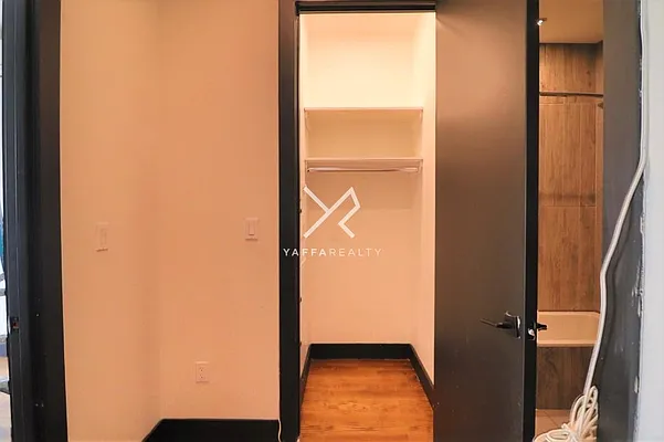 Rented by Yaffa Realty LLC | media 25