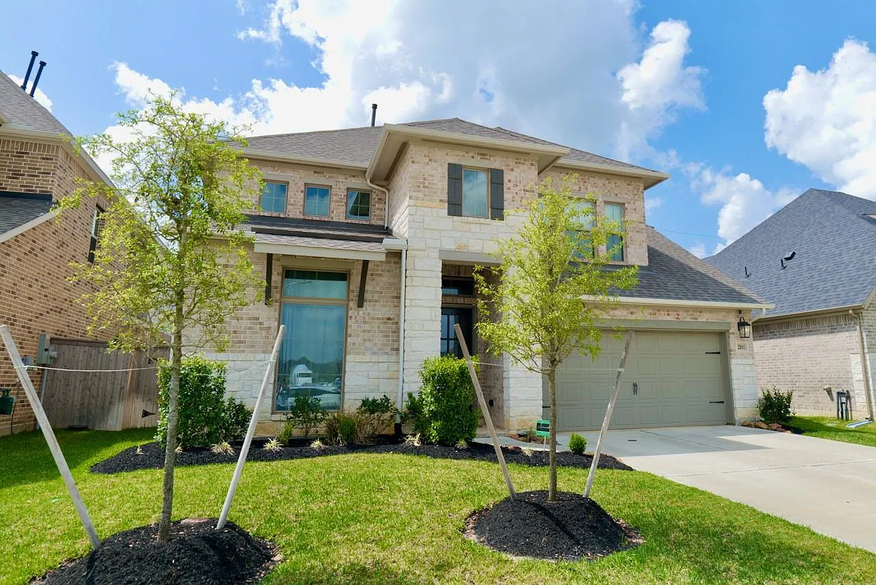 5 bed, 4.0 bath, 2973 sqft, $3,750 — Photo 2