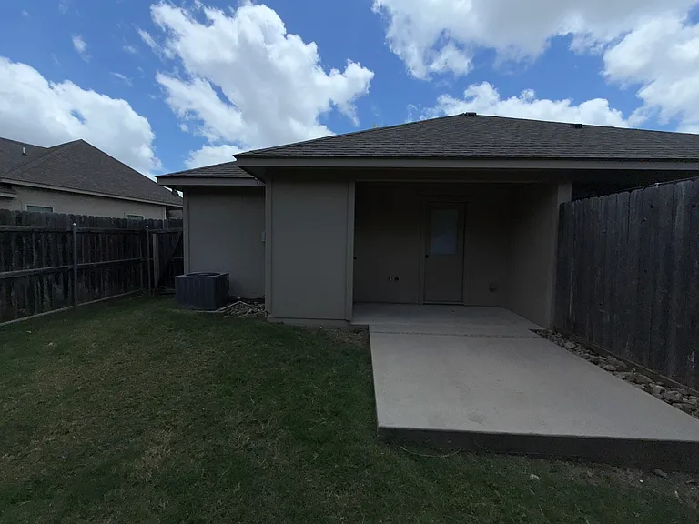 717 Ferrara Cir #B — Photo 13